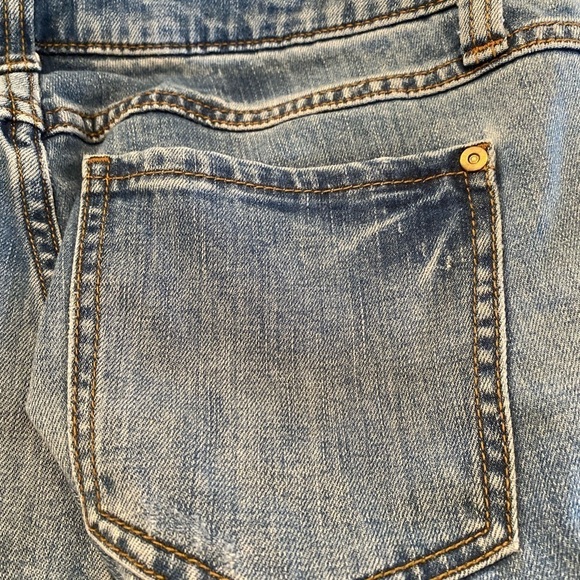 CAbi Ruby skinny light wash jeans size 8 - Picture 3 of 10